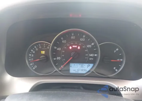 2016 Toyota Rav4 Le z USA, uszkodzony, nr VIN JTMBFREVXGD183538